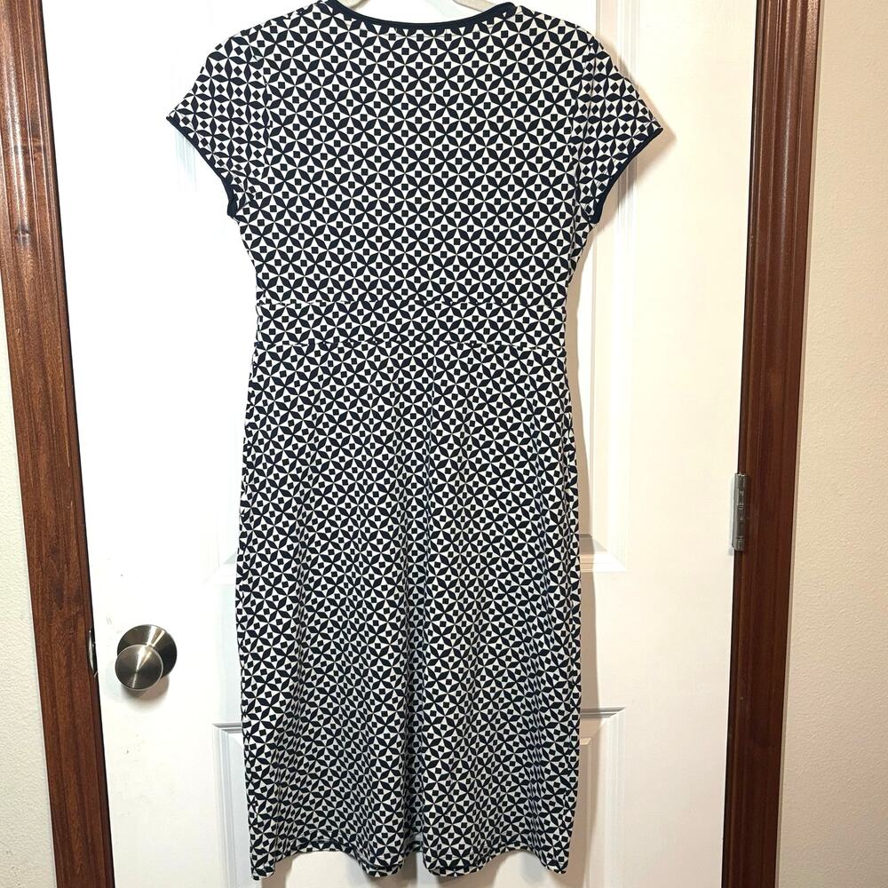 Boden Jenny Faux Wrap Dress Sz 4 / XS Navy White Geo Print V Neck Slim Fit - Picture 3 of 11